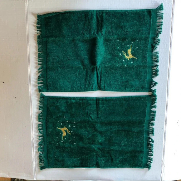 Vintage Reindeer Towels - Picture 3 of 12